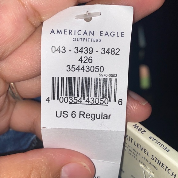 AE jeans Curvy Hi- Rise Jegging - Picture 3 of 4